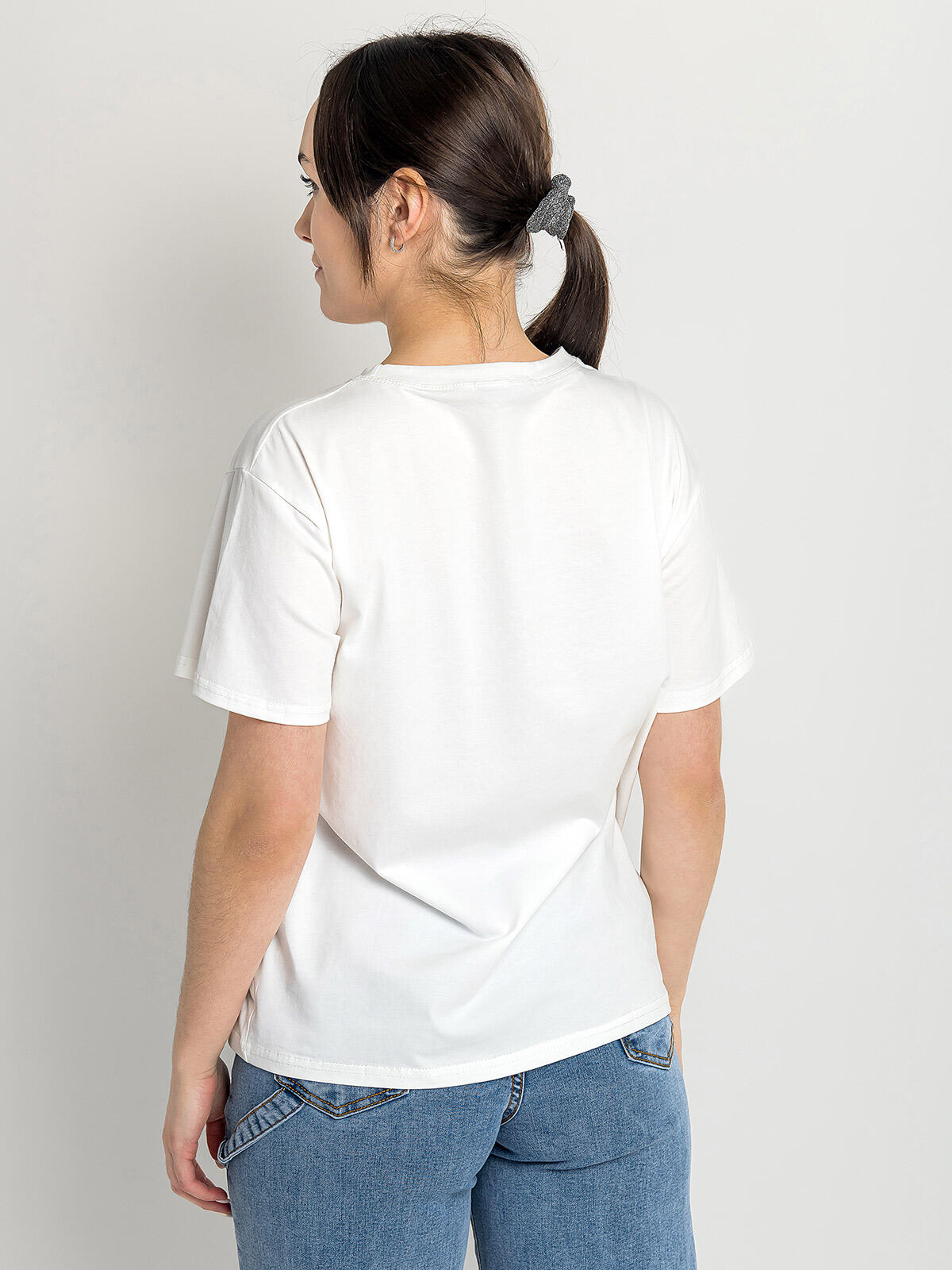 T-shirt z aplikacjami