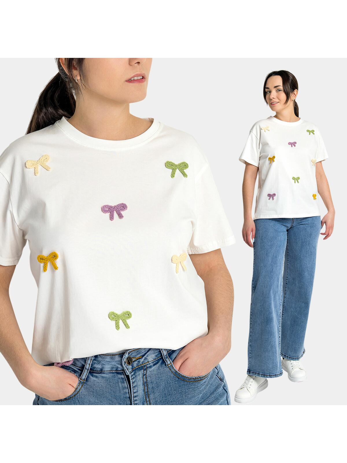 T-shirt z aplikacjami