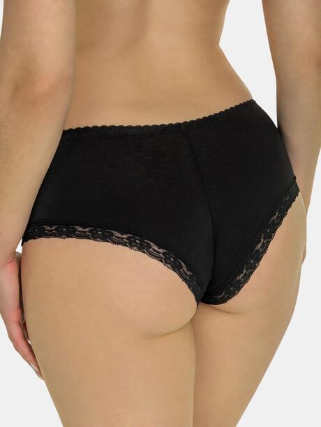 Majtki z wysokim stanem