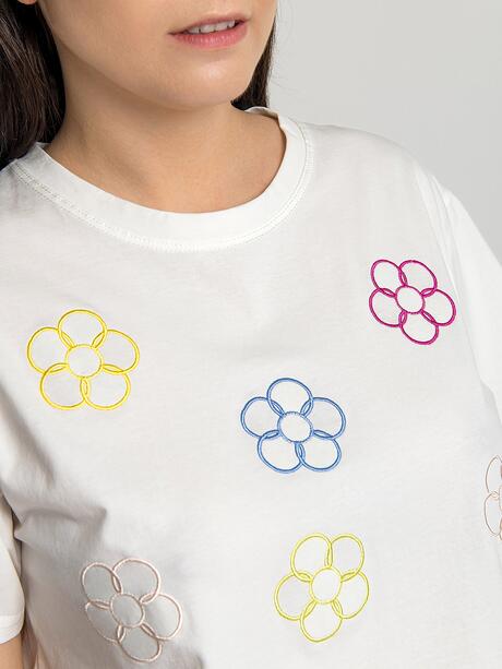 T-shirt z haftem