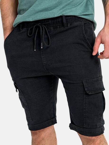 Szorty z kieszeniami
