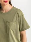 T-shirt khaki z kieszonką
