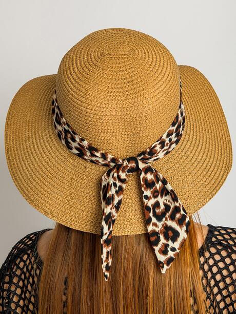 Kapelusz z szerokim rondem