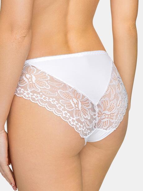 Majtki z koronką