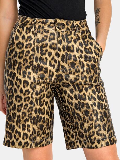 Bermudy w panterkę