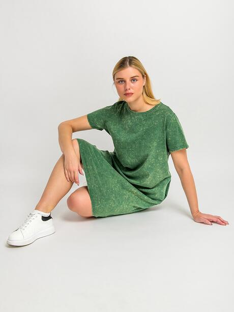 Luźna sukienka z kieszeniami