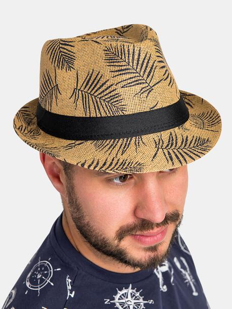 Pleciony kapelusz ze wzorem