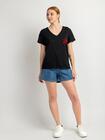 T-shirt z minimalistycznym nadrukiem