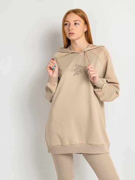 Długa bluza z kapturem