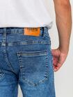 Jeansy slim fit