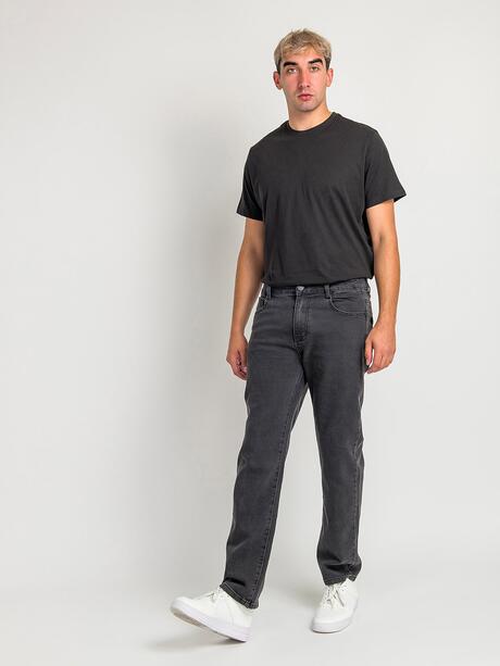 Jeansy z prostą nogawką