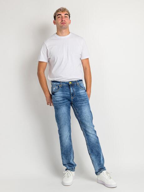 Jeansy z przetarciami