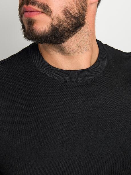 Stylowy sweter z wiskozą