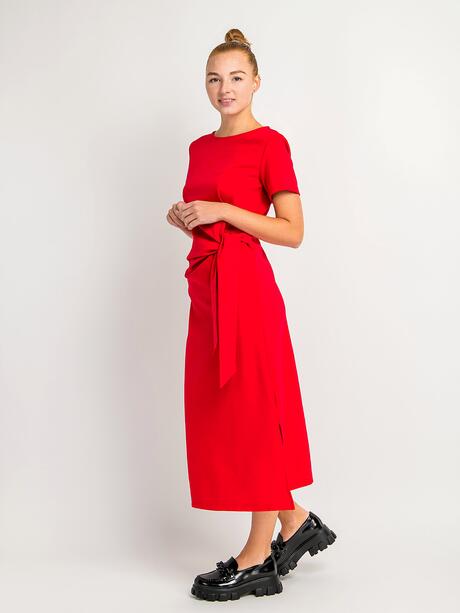 Sukienka z ozdobnym wiązaniem
