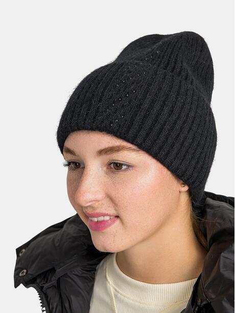 Czapka z wełną i wiskozą