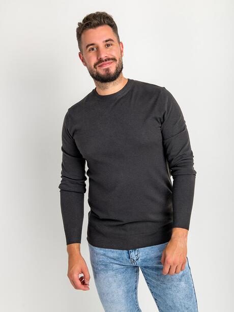 Sweter z domieszką wełny