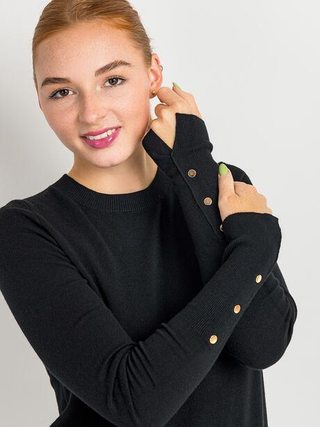 Sweter damski z ozdobnymi guzikami