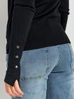 Sweter damski z ozdobnymi guzikami