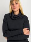 Sweter z domieszką wiskozy