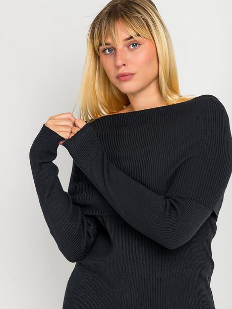 Sweter z domieszką wiskozy