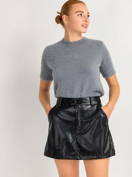 Spódnico - spodenki z imitacji skóry