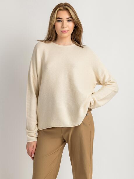 Sweter z domieszką wiskozy