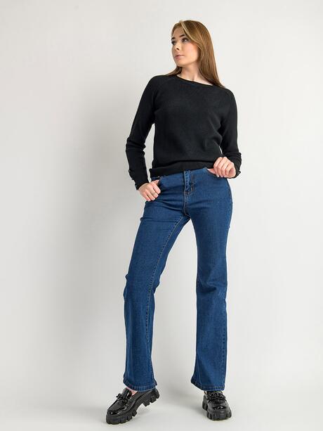 Sweter z ozdobnymi rękawami