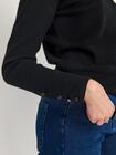 Sweter z ozdobnymi rękawami