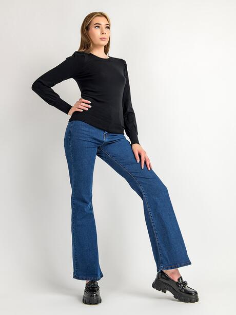 Sweter z domieszką wiskozy