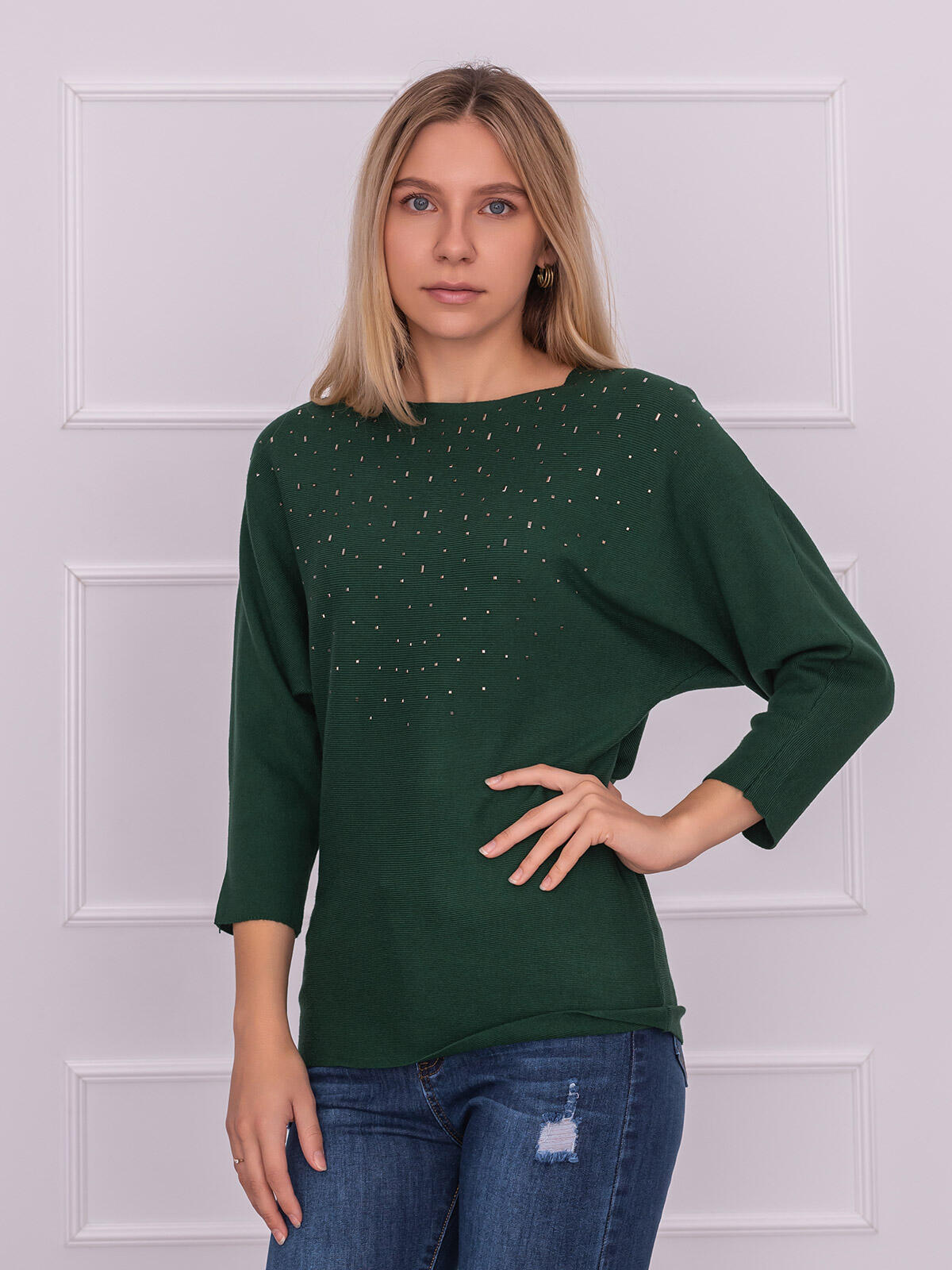 zielony sweter